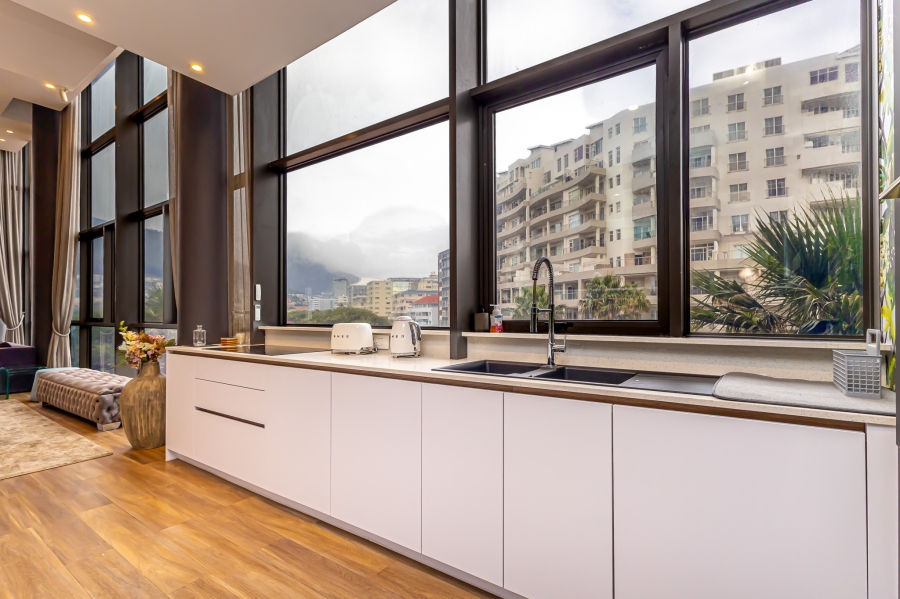 To Let 2 Bedroom Property for Rent in Mouille Point Western Cape